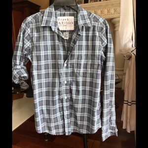 Womens button down size Small Frank & Eileen